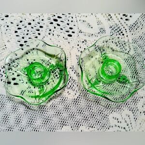 PAIR OF FENTON LOTUS 6-PETAL GREEN URANIUM VASELINE GLASS 3-FOOTED CANDLE HOLDER